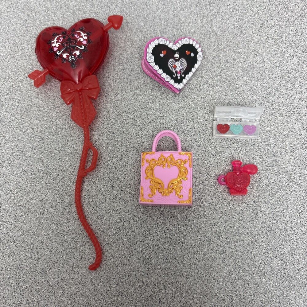 Monster High G3 Scary Sweet Birthday Cupid Asteria Complete Accessories Lot